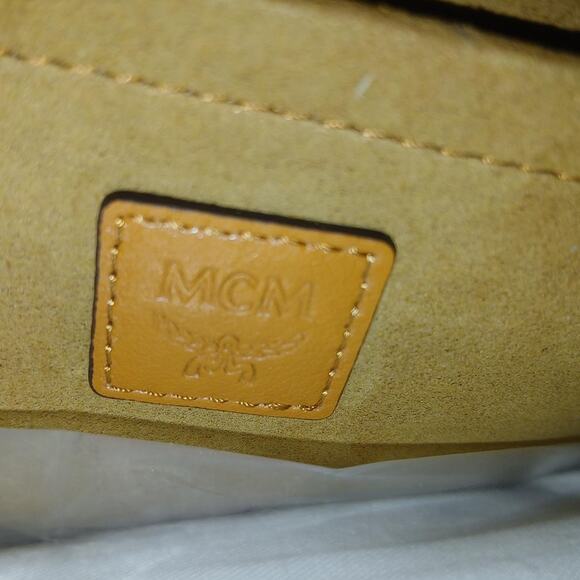 MCM Tracy Shoulder Bag in Cubic Logo Leather Cognac - NWT - Picture 4 of 16